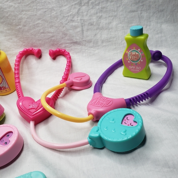 10 Baby Alive Medical Pretend Toys - Picture 4 of 4